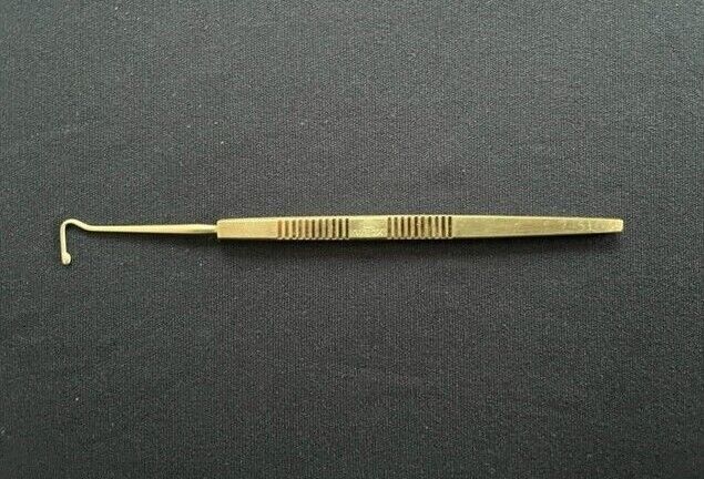 Iris Hook,